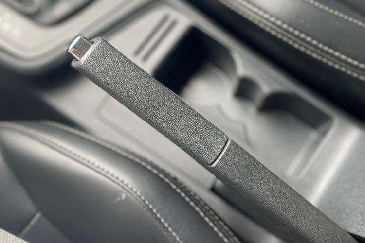 Used Volkswagen Lavida 2017 1.6L Automatic Fashion Edition Interior 6
