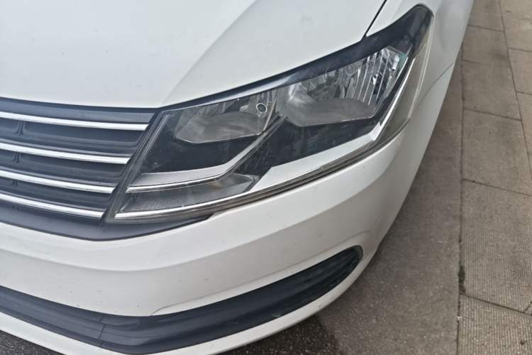 Used Volkswagen Lavida 2017 1.6L Automatic Fashion Edition Left Front Headlight