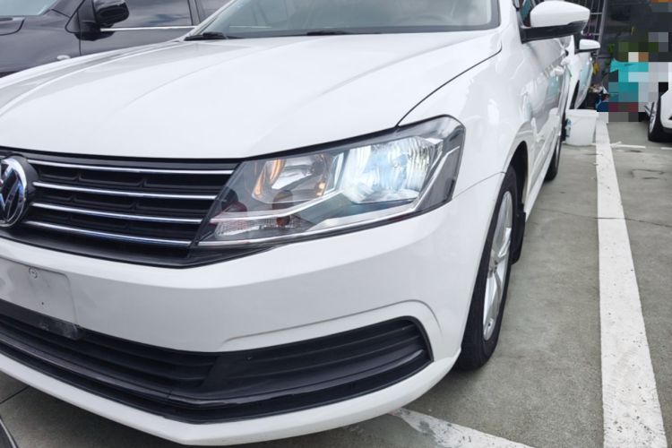 Used Volkswagen Lavida 2017 1.6L Automatic Fashion Edition Left Front Headlight