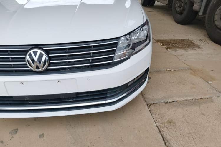 Used Volkswagen Lavida 2017 1.6L Automatic Comfort Edition Left Front Headlight