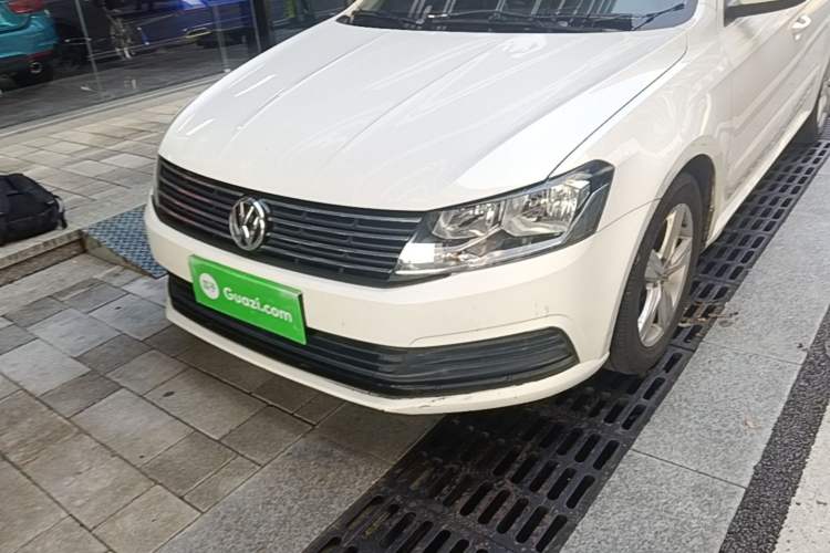 Used Volkswagen Lavida 2017 1.6L Automatic Fashion Edition Left Front Headlight