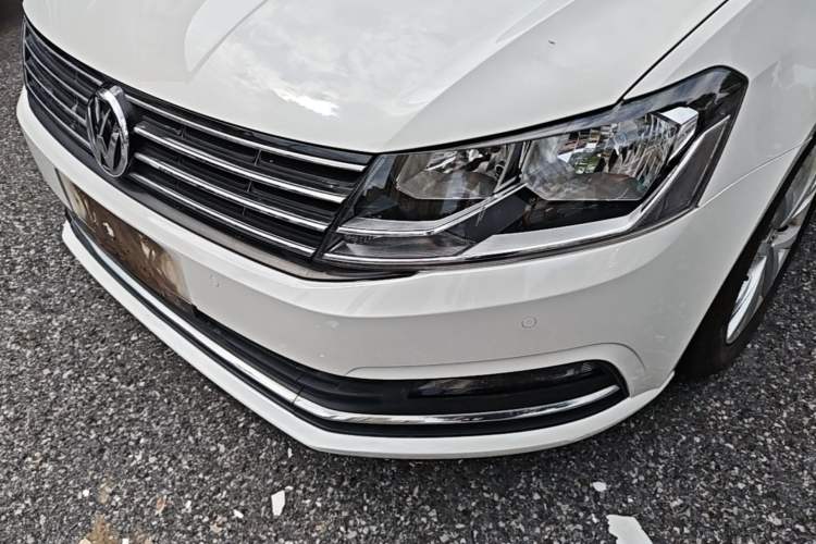 Used Volkswagen Lavida 2017 1.6L Automatic Comfort Edition Left Front Headlight