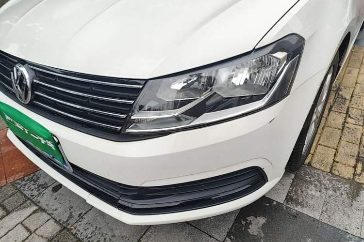 Used Volkswagen Lavida 2017 1.6L Automatic Fashion Edition Left Front Headlight