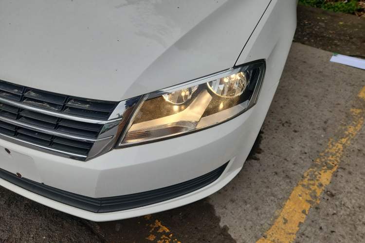 Used Volkswagen Lavida 2017 1.6L Automatic Comfort Edition Left Front Headlight
