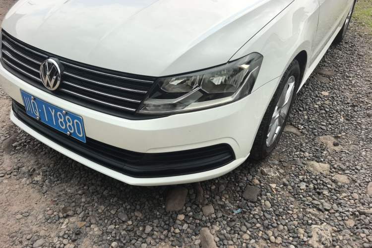Used Volkswagen Lavida 2017 1.6L Automatic Fashion Edition Left Front Headlight