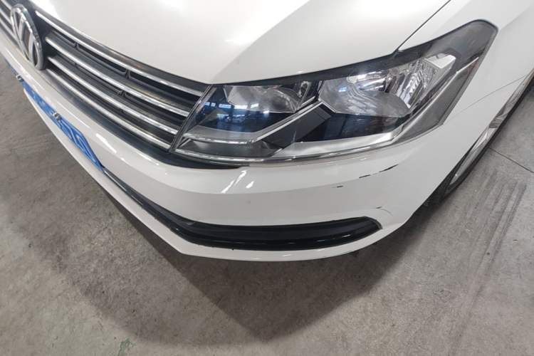 Used Volkswagen Lavida 2017 1.6L Automatic Fashion Edition Left Front Headlight