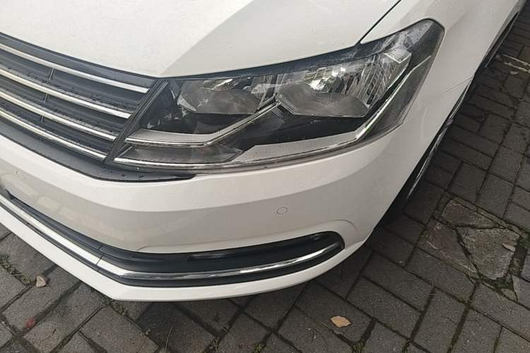 Used Volkswagen Lavida 2017 1.6L Automatic Comfort Edition Left Front Headlight