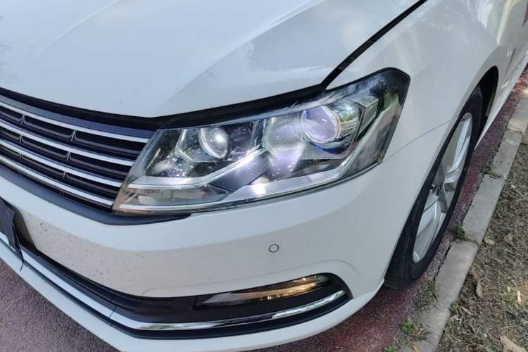 Used Volkswagen Lavida 2017 1.6L Automatic Comfort Edition Left Front Headlight