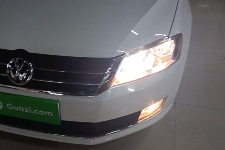 Used Volkswagen Lavida 2017 1.6L Automatic Comfort Edition Left Front Headlight