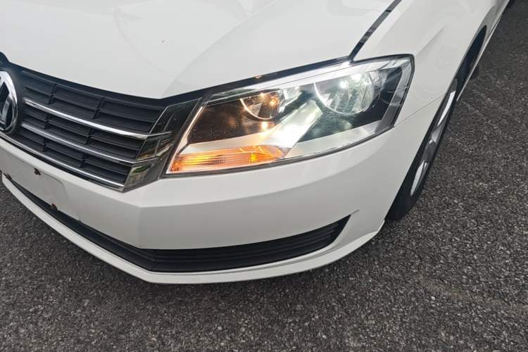 Used Volkswagen Lavida 2017 1.6L Automatic Comfort Edition Left Front Headlight