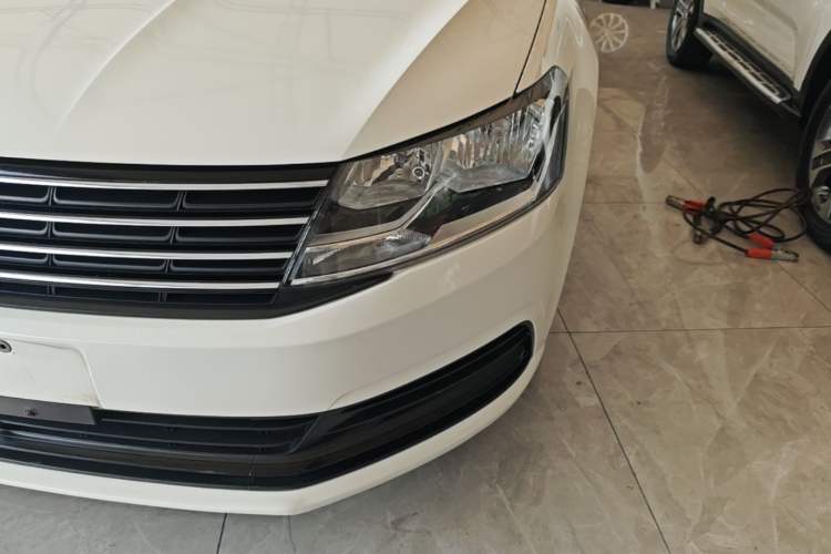 Used Volkswagen Lavida 2017 1.6L Automatic Fashion Edition Left Front Headlight
