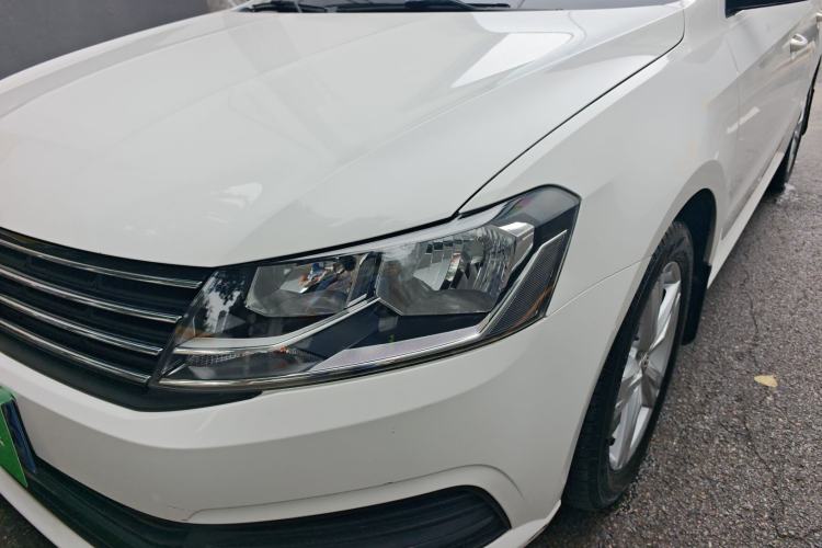 Used Volkswagen Lavida 2017 1.6L Automatic Fashion Edition Left Front Headlight