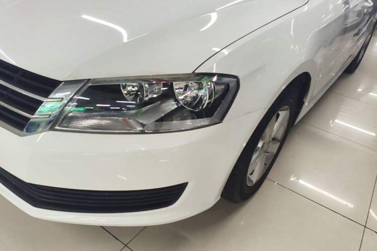 Used Volkswagen Lavida 2017 1.6L Automatic Comfort Edition Left Front Headlight