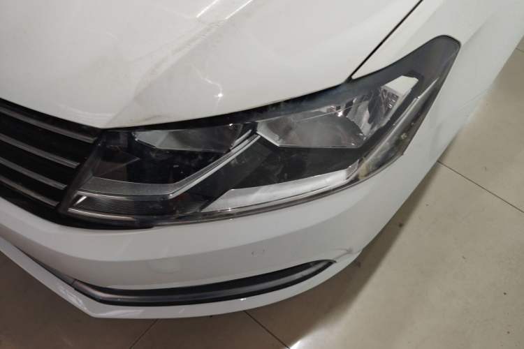 Used Volkswagen Lavida 2017 1.6L Automatic Comfort Edition Left Front Headlight