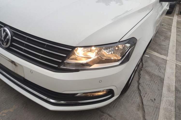 Used Volkswagen Lavida 2017 230TSI DSG Comfort Edition Left Front Headlight