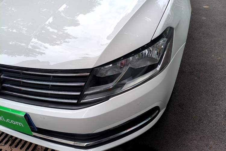 Used Volkswagen Lavida 2017 1.6L Automatic Comfort Edition Left Front Headlight