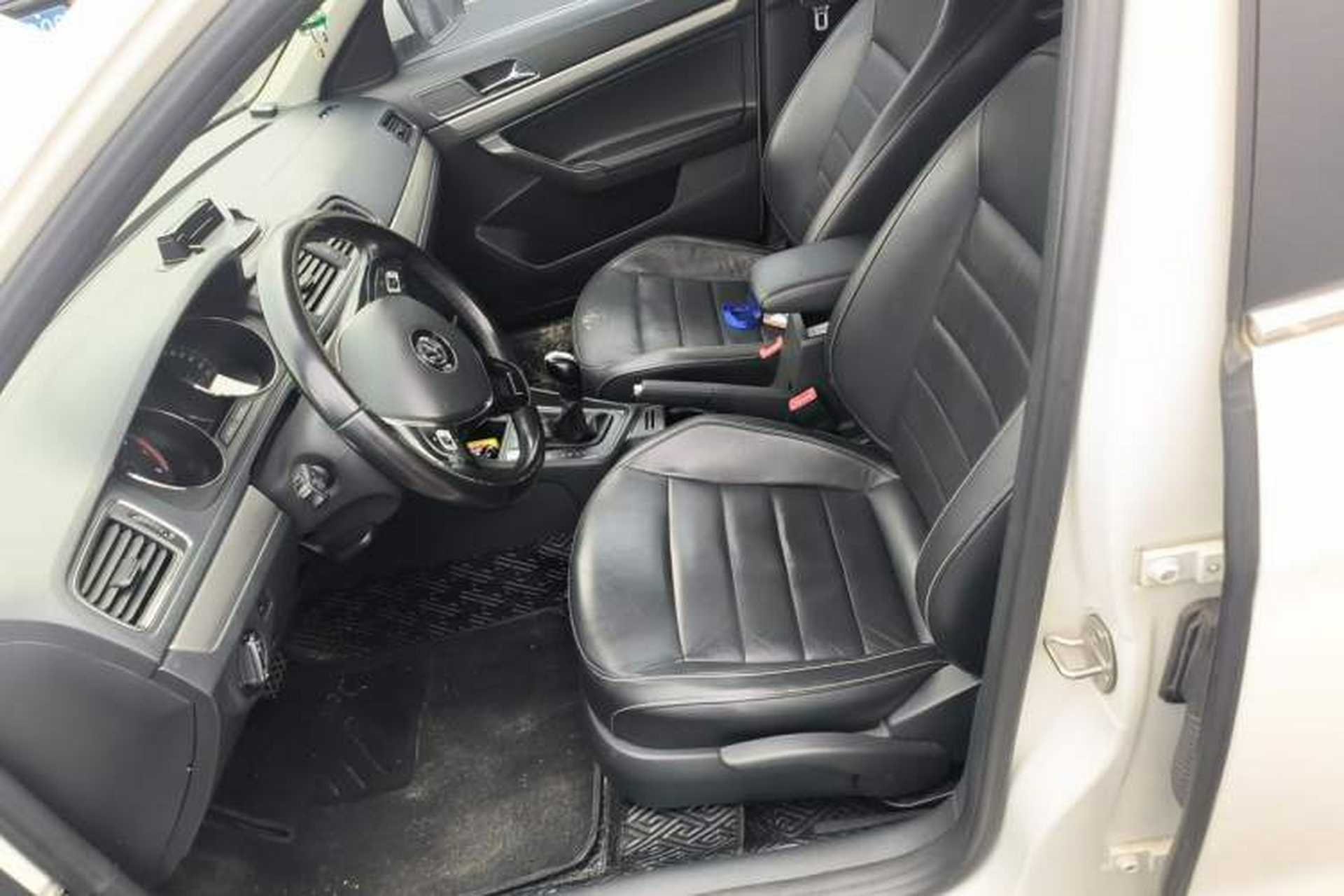 Used Volkswagen Lavida 2017 230TSI DSG Comfort Edition Left Front Seat