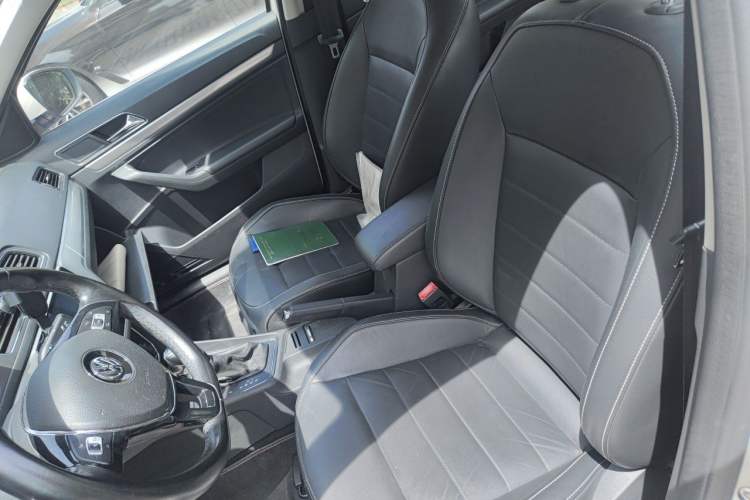 Used Volkswagen Lavida 2017 1.6L Automatic Comfort Edition Left Front Seat