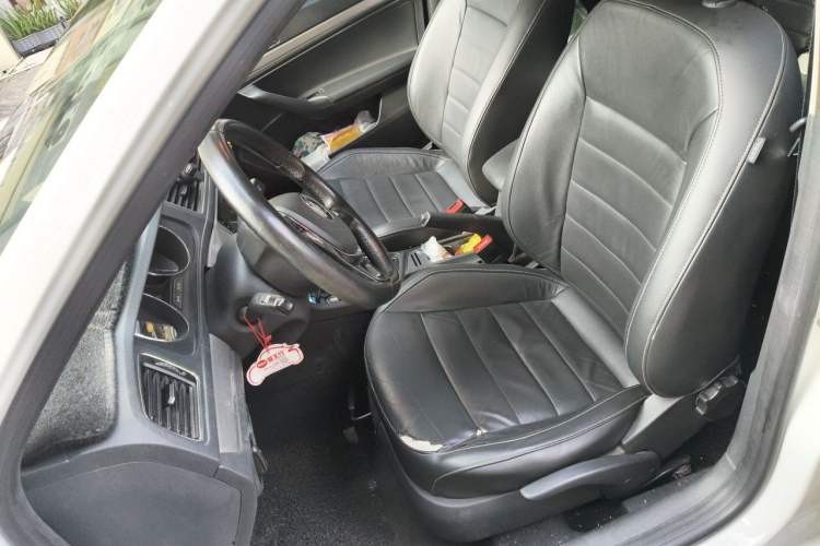 Used Volkswagen Lavida 2017 1.6L Automatic Comfort Edition Left Front Seat