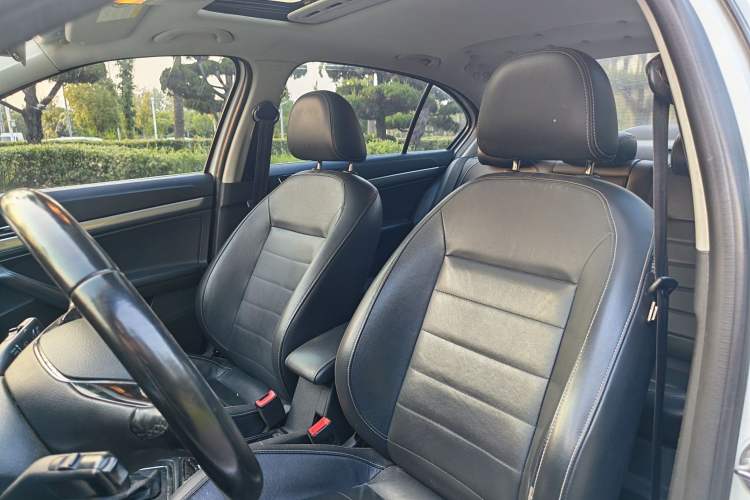 Used Volkswagen Lavida 2017 1.6L Automatic Comfort Edition Left Front Seat