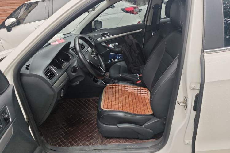 Used Volkswagen Lavida 2017 1.6L Automatic Comfort Edition Left Front Seat