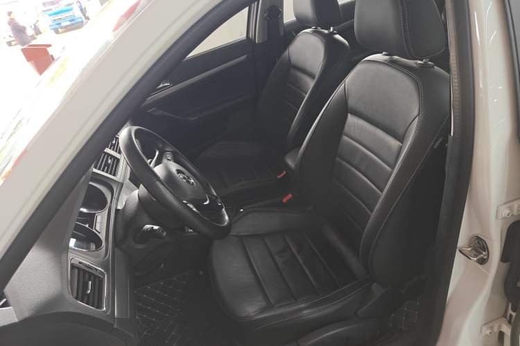 Used Volkswagen Lavida 2017 1.6L Automatic Comfort Edition Left Front Seat