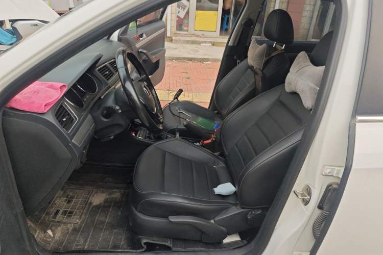 Used Volkswagen Lavida 2017 1.6L Manual Comfort Edition Left Front Seat