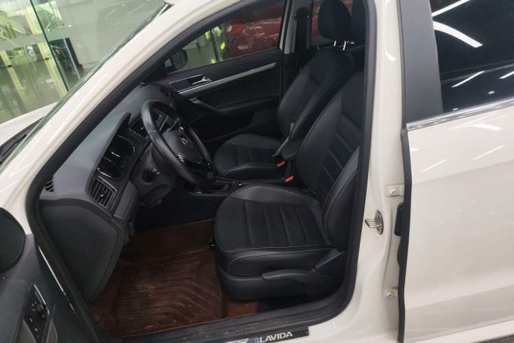 Used Volkswagen Lavida 2017 230TSI DSG Comfort Edition Left Front Seat