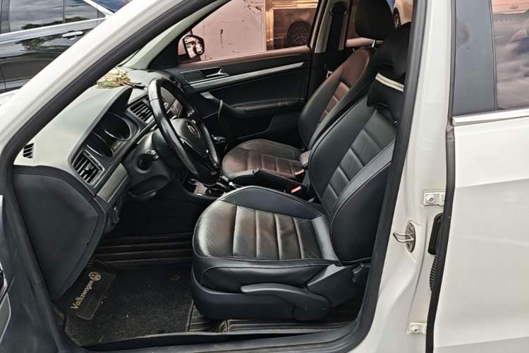 Used Volkswagen Lavida 2017 1.6L Automatic Comfort Edition Left Front Seat