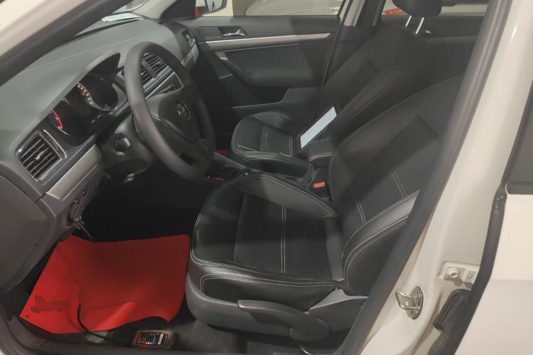 Used Volkswagen Lavida 2017 1.6L Automatic Fashion Edition Left Front Seat