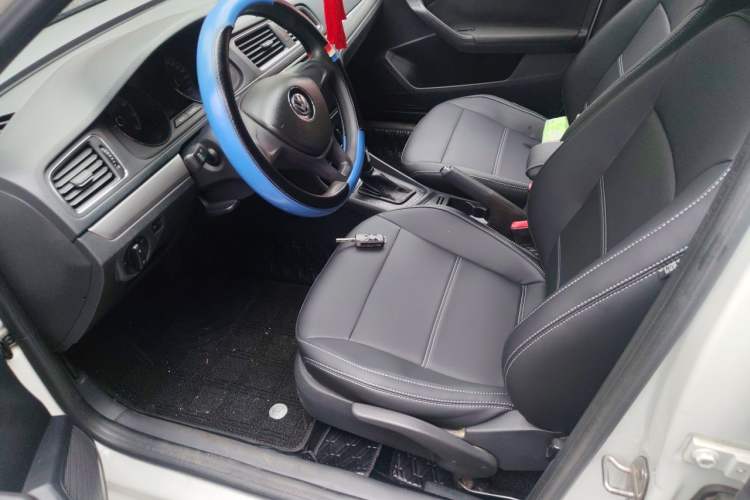 Used Volkswagen Lavida 2017 1.6L Automatic Fashion Edition Left Front Seat