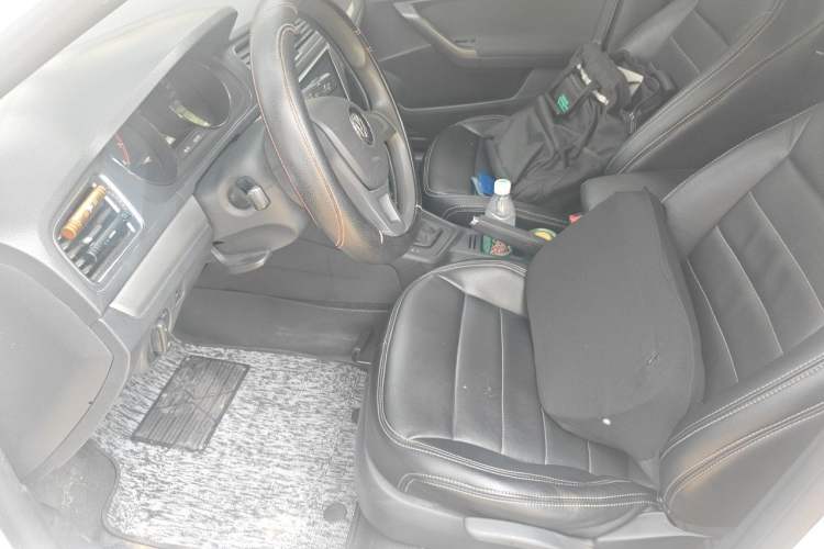 Used Volkswagen Lavida 2017 1.6L Automatic Fashion Edition Left Front Seat
