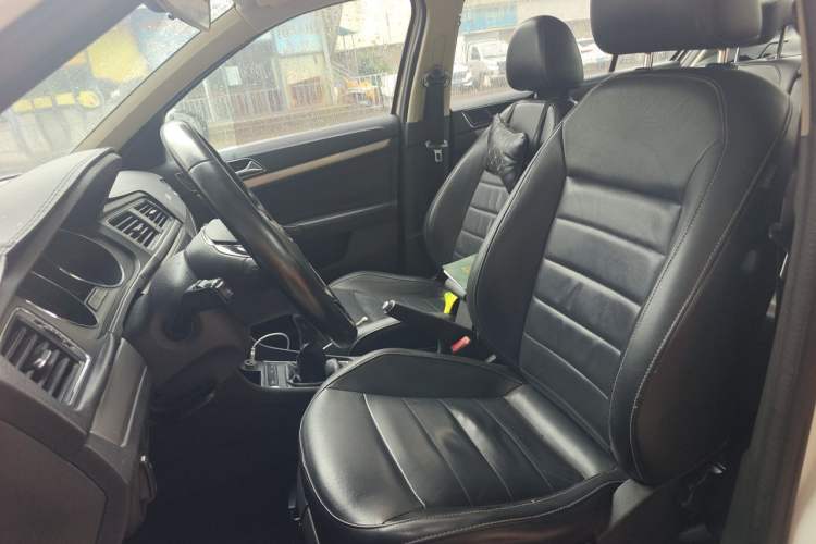 Used Volkswagen Lavida 2017 1.6L Manual Comfort Edition Left Front Seat