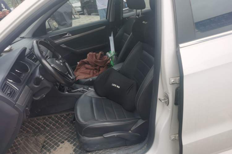 Used Volkswagen Lavida 2017 230TSI DSG Comfort Edition Left Front Seat