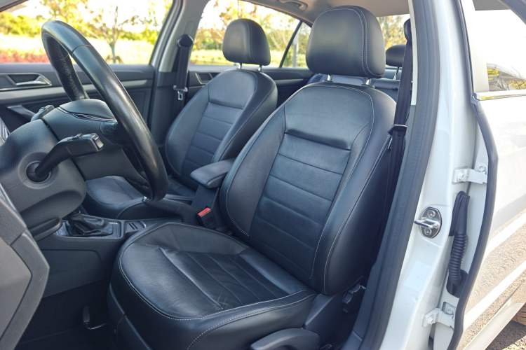 Used Volkswagen Lavida 2017 230TSI DSG Comfort Edition Left Front Seat