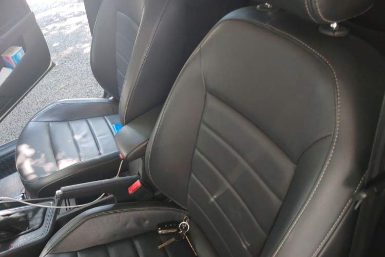 Used Volkswagen Lavida 2017 230TSI DSG Comfort Edition Left Front Seat