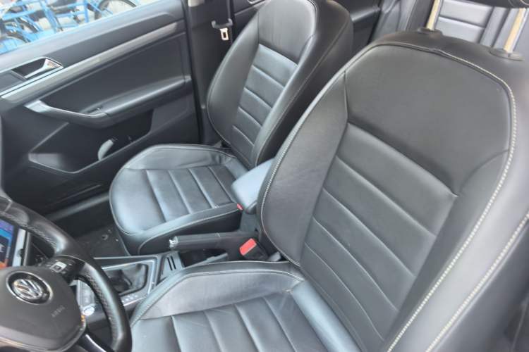 Used Volkswagen Lavida 2017 230TSI DSG Comfort Edition Left Front Seat