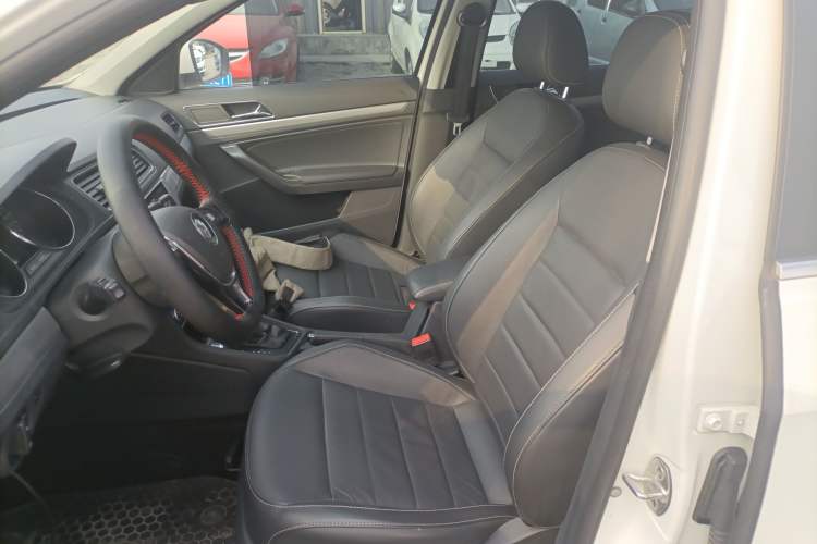 Used Volkswagen Lavida 2017 1.6L Automatic Comfort Edition Left Front Seat