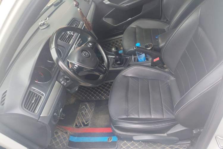 Used Volkswagen Lavida 2017 1.6L Manual Comfort Edition Left Front Seat