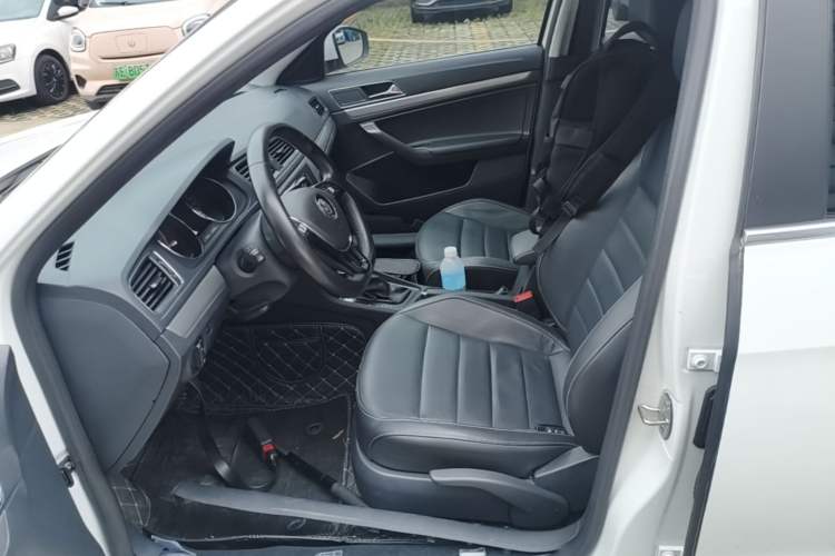 Used Volkswagen Lavida 2017 1.6L Automatic Comfort Edition Left Front Seat