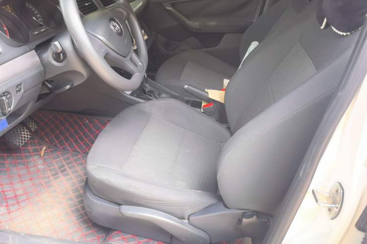 Used Volkswagen Lavida 2017 1.6L Automatic Fashion Edition Left Front Seat