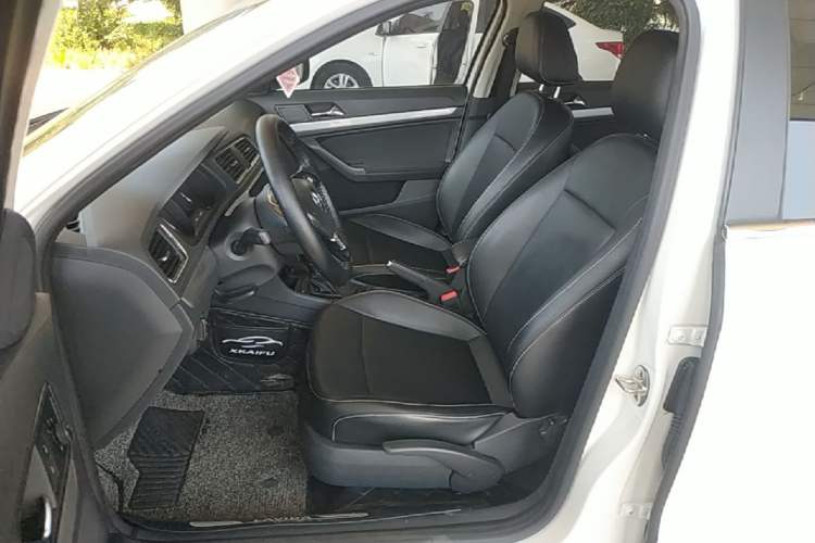 Used Volkswagen Lavida 2017 1.6L Automatic Fashion Edition Left Front Seat