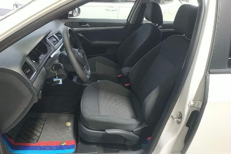 Used Volkswagen Lavida 2017 1.6L Automatic Fashion Edition Left Front Seat