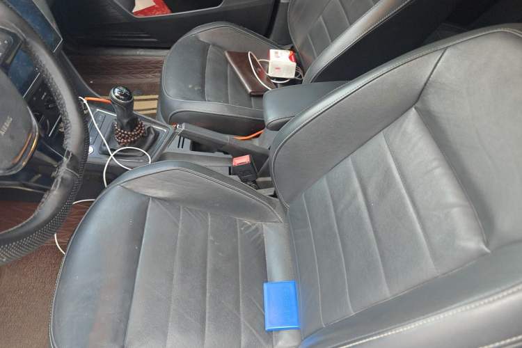 Used Volkswagen Lavida 2017 1.6L Manual Comfort Edition Left Front Seat