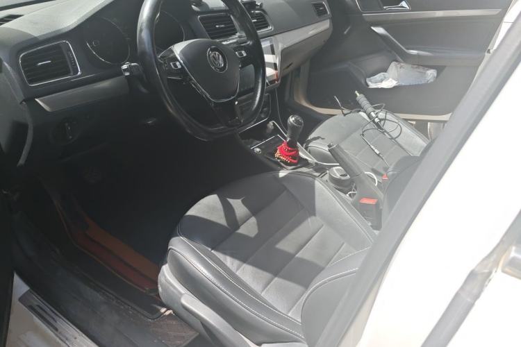 Used Volkswagen Lavida 2017 1.6L Manual Comfort Edition Left Front Seat