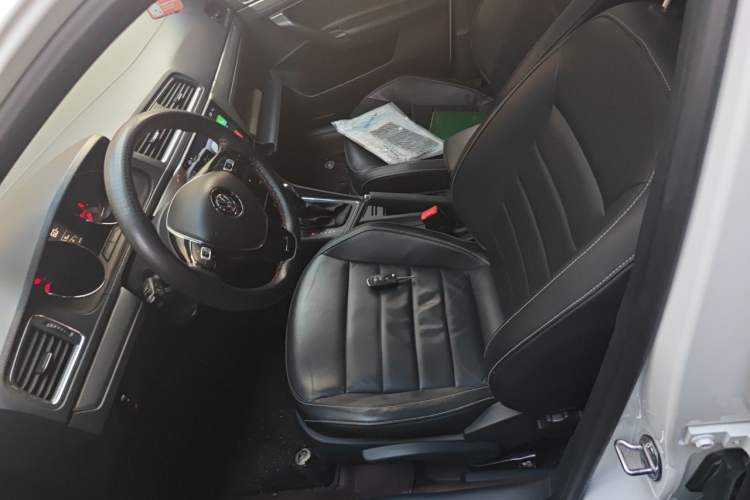 Used Volkswagen Lavida 2017 1.6L Automatic Comfort Edition Left Front Seat