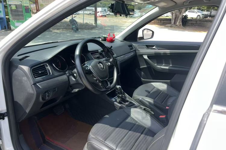 Used Volkswagen Lavida 2017 230TSI DSG Comfort Edition Left Front Seat