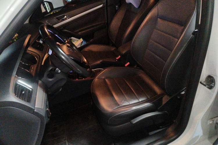 Used Volkswagen Lavida 2017 1.6L Automatic Comfort Edition Left Front Seat