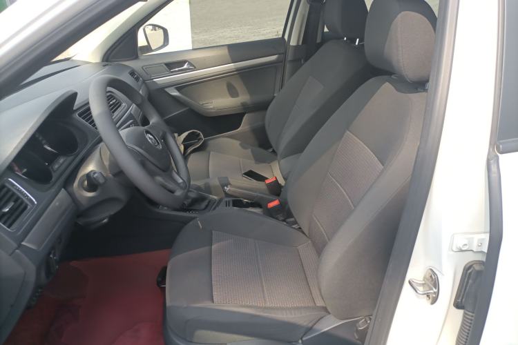 Used Volkswagen Lavida 2017 1.6L Automatic Fashion Edition Left Front Seat