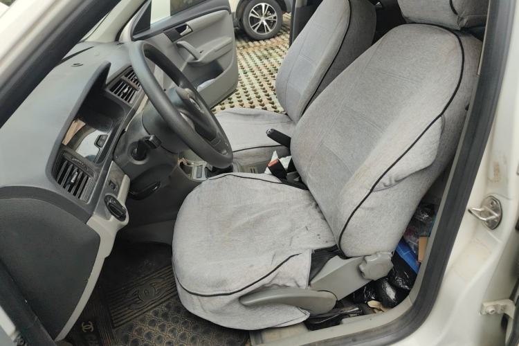 Used Volkswagen Lavida  Left Front Seat